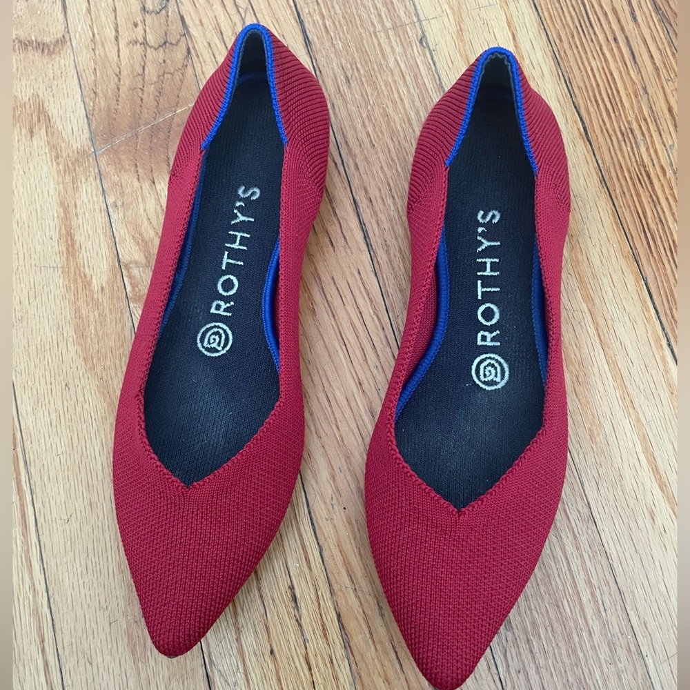 Red Pointed Rothy’s / Size 7 / EU 37.5